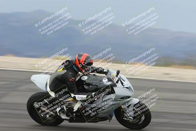 media/Nov-15-2025-Race Pace (Sat) [[8de605a2d8]]/Verified Riders/Bowl (1020am)/